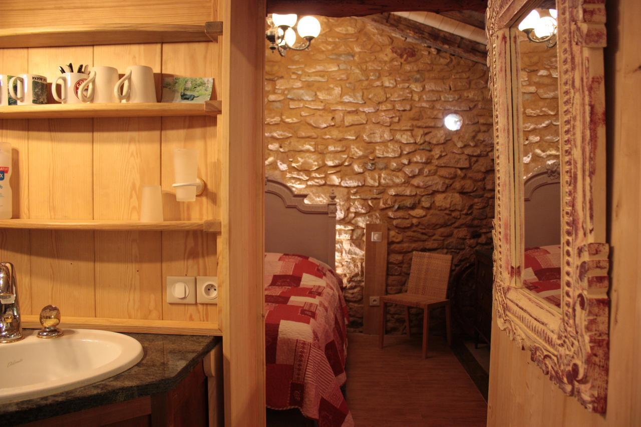 Le Clos Mandalou Bed & Breakfast Saint-Pompont Room photo